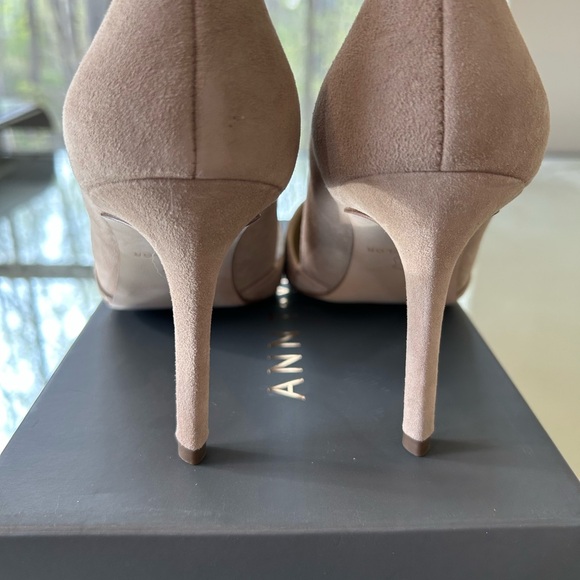 Elegant Tan Women's Shoes - Picture 3 of 4